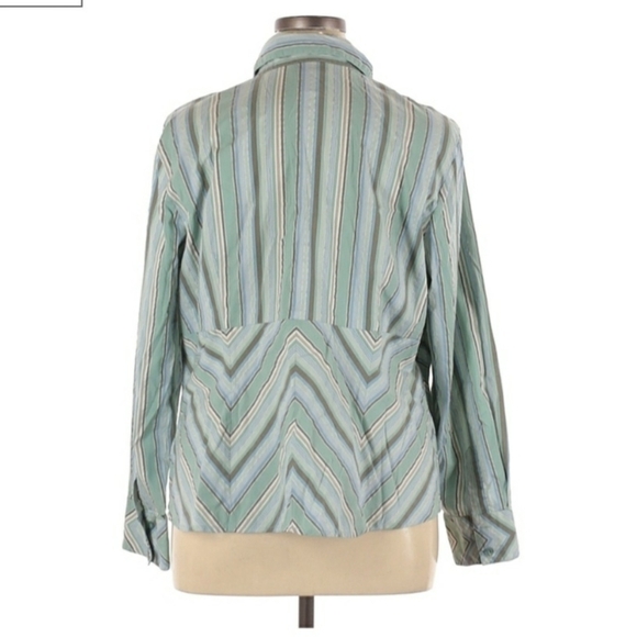 Lane Bryant Collared Button Shirt Long Sleeve Blue Striped Women's 18/20 Plus - Picture 2 of 4